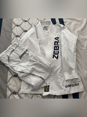 Zebra BJJ  Campeano Jiu Jitsu Gi Kimono (White) - Size A2
